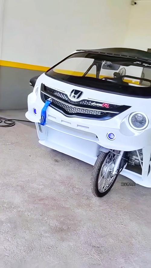 本田honda摩托车 本田封闭式三轮摩托车