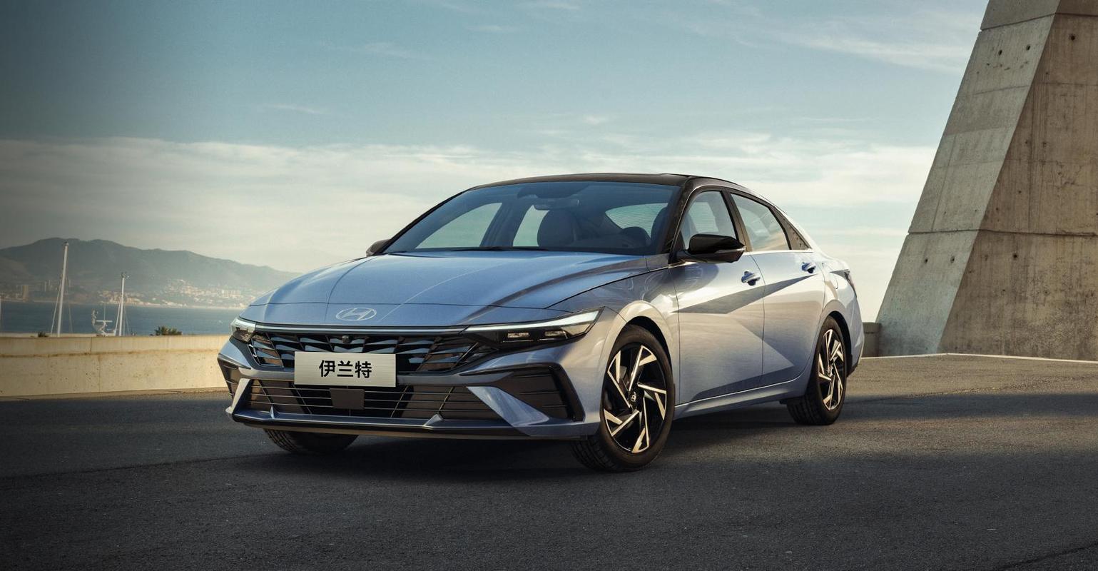 现代伊兰特汽车图片 现代伊兰特汽车图片高清