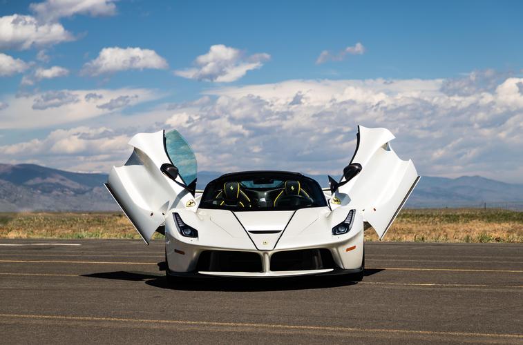 法拉利拉法跑车图片,法拉利拉利跑车