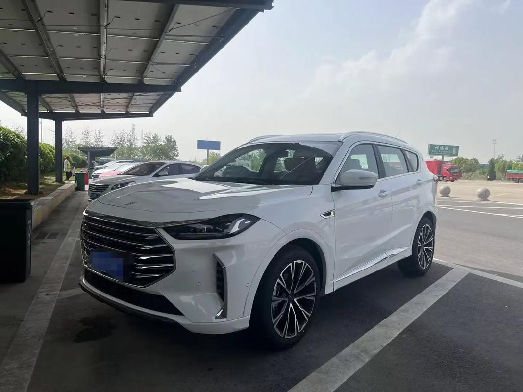 奇瑞捷途x70图片和价格(奇瑞捷途x70汽车之家)