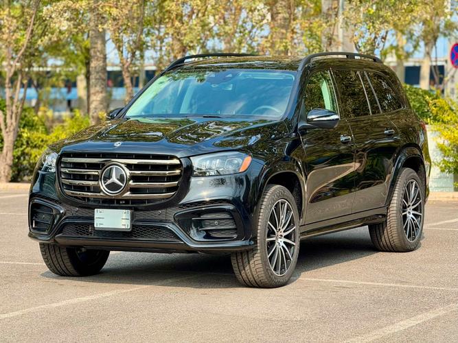 开奔驰gls450一般什么档次人 奔驰gls450算豪车吗