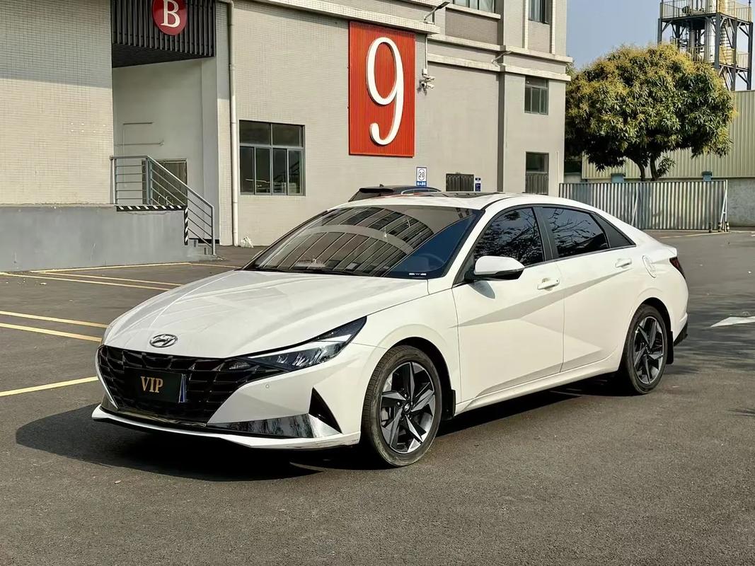 现代伊兰特19款价格(现代伊兰特19款价格及图片)