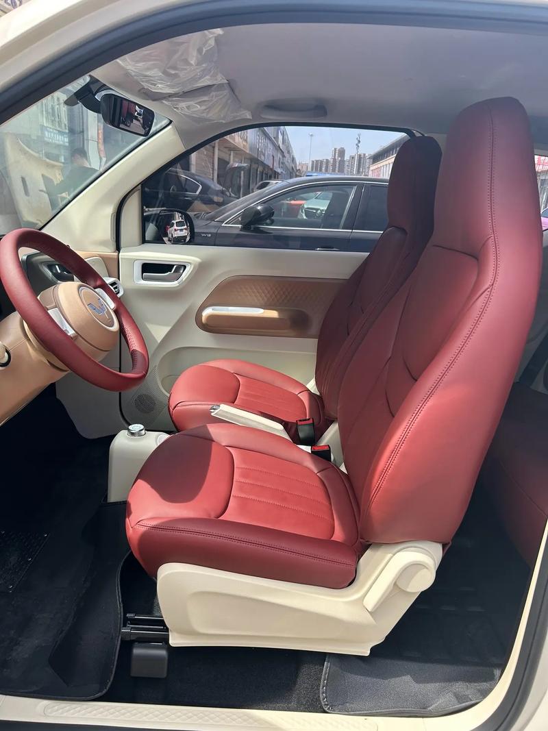 专业改装汽车内饰,改装汽车内饰需要多少钱