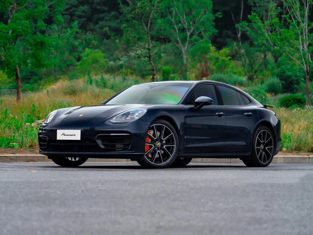 保时捷panamera4是什么车 2021款保时捷panamera4s