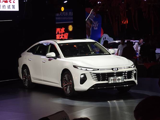 一汽奔腾b70价格及图片,一汽奔腾b70价格及图片大全