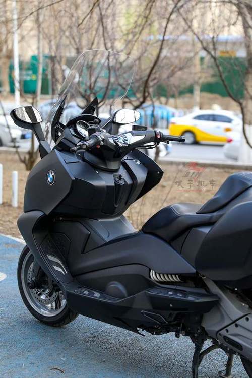 宝马踏板摩托车c650gt(宝马踏板摩托车C650GT)
