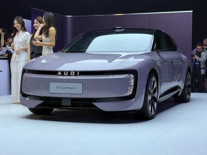 奥迪新能源电动汽车价格及图片 奥迪新能源电动汽车价格及图片大全