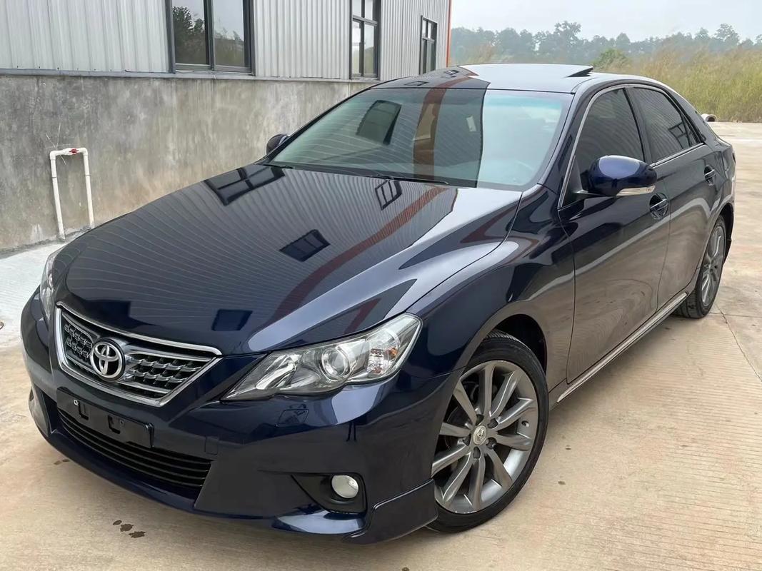 2012款丰田锐志配置参数 2012款丰田锐志多少钱