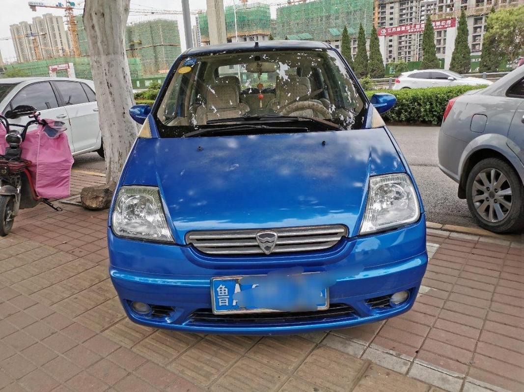 哈飞路宝发动机是进口的吗/哈飞路宝发动机型号是多少