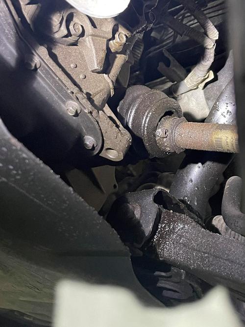 汽车半轴坏了还能开吗 汽车半轴坏了还能行驶吗